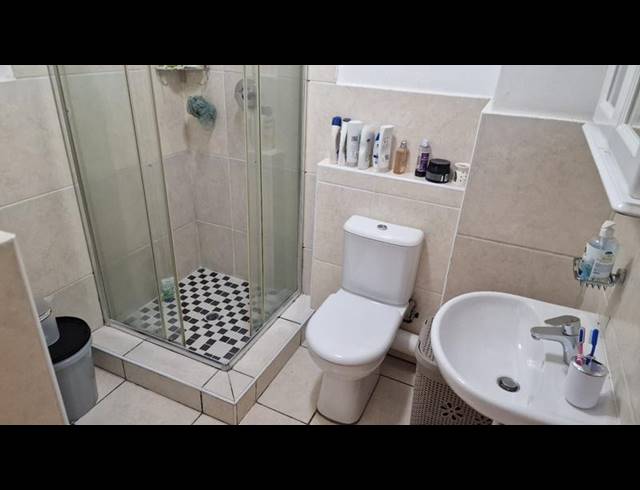 2 BEDROOM APARTMENT FOR SALE IN PARLOCK